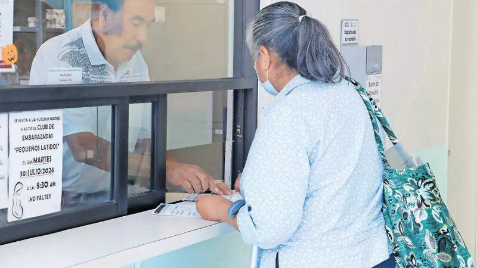 Trabajadores que no están afiliados al IMSS pagan una cuota mínima para recibir la atención médica nevesaria Everardo NAVA